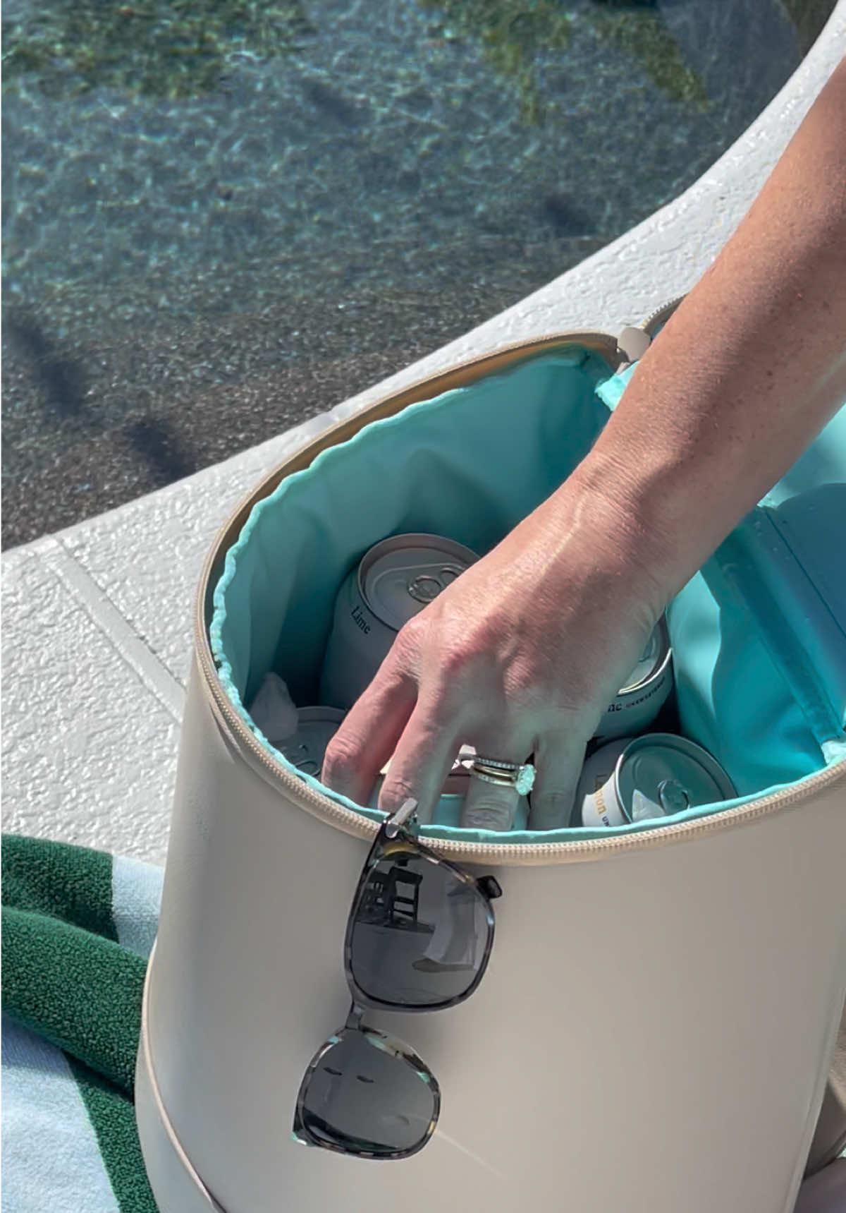 The Eola Backpack is your everyday weekend poolside companio
