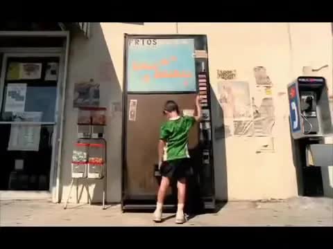 Pepsi Vending Machine Ad: Silent Comparative Ad Study