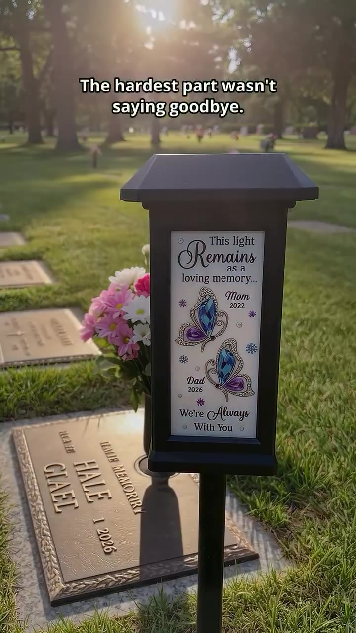 Forever cherished 💕 #gift #custom #solargardenlight #memori