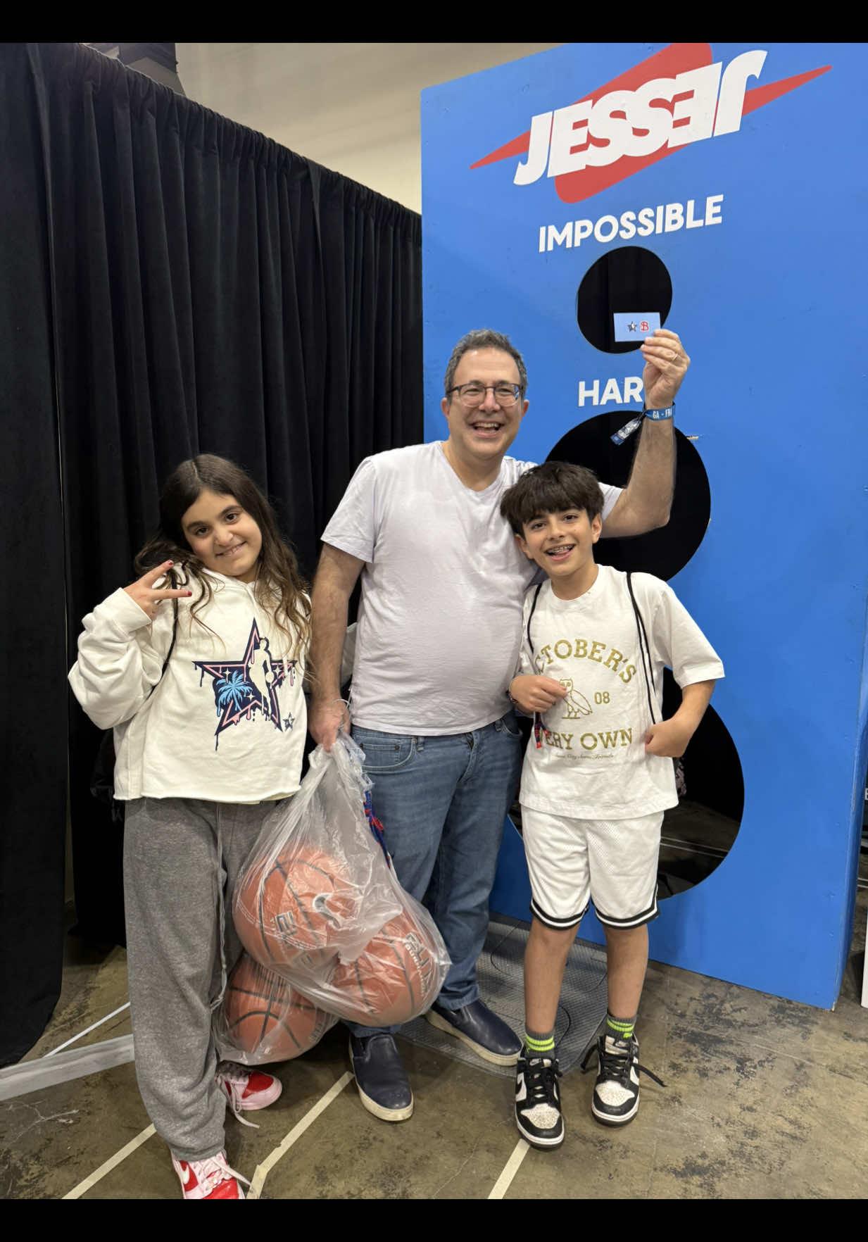 @Seany is LITERAL MAGIC 😱  He helped this family win a $250