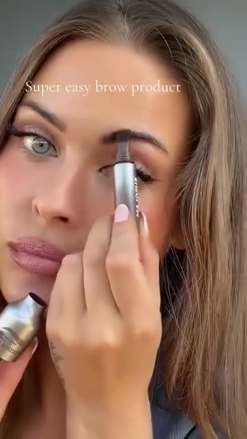 Get the brows you’ve always wanted — no makeup skills required! The ODALIT™ Supreme Brow Brush 2.0 gives you natural, sculpted brows that stay perfect from dawn till dusk. Buy Now: https://www.searkle.com/products/supreme-eyebrow-brush
