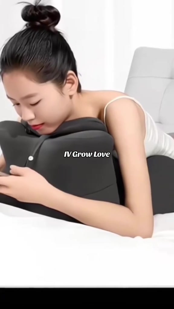 Cô ấy 10 điểm, gối công thái học 💯 điểm #ivgrowlove #goicongthaihoc #goicongthaihocthehemoi