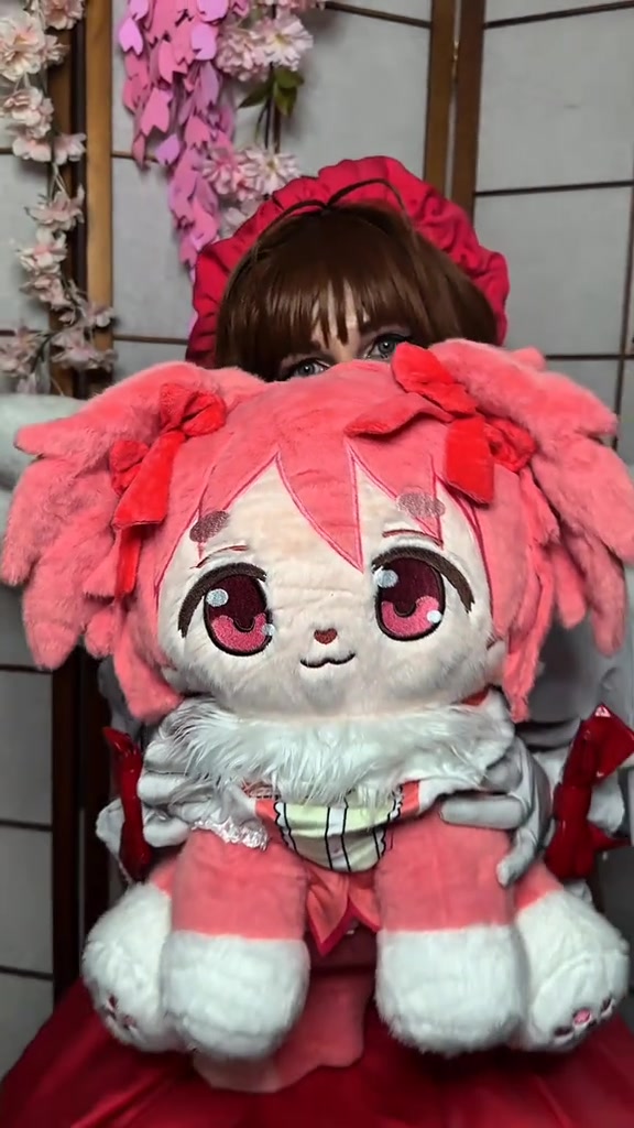 What is better than magical girl? Two magical girls! ✨  I have really nice news for you! Thanks to collaboration with @PLUSHSHOP.COM I have a code for you - use 'caryucospre' to get 5% discount 💖 Read