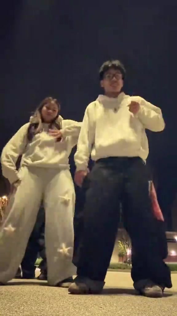 ok REAL last time @Gayle | pants from @aelfriceden_official #duo #dance #dancetrend #trendingdance #dancechallenge