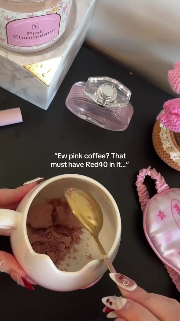 Did you know? Our pink coffee is 100% vegan 🌱 and gets its pink color from ingredients like beetroot and dragonfruit! No Red40 over here😁#DrinkPretti #red40free #naturallypink #vegancoffee #veganlifes