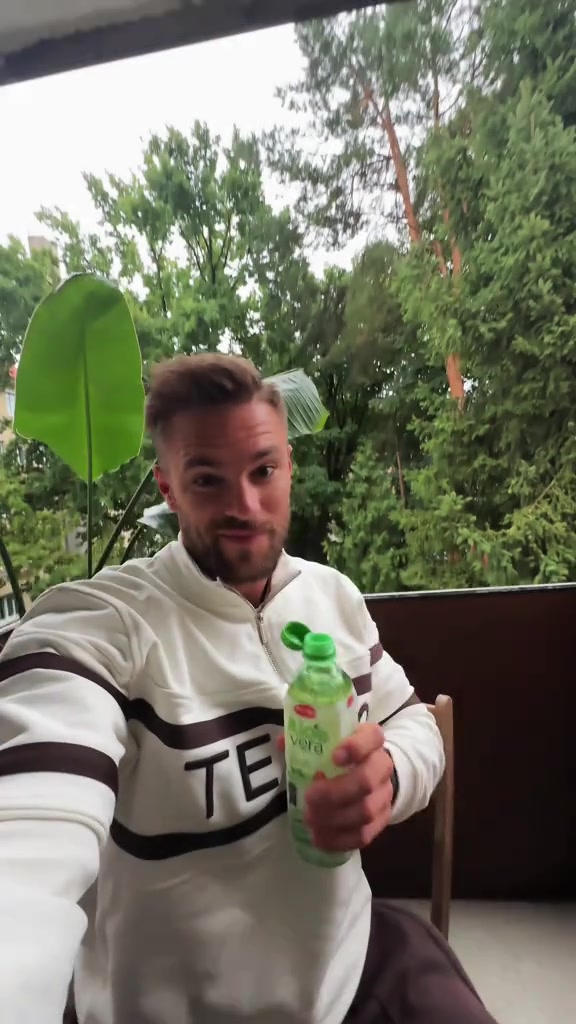 ✨ Egal was ich mache – eine Flasche ALEO passt immer dazu. Ob beim Training, Chillen, Spazieren, zu Hause oder draußen – für jede Stimmung gibt’s den passenden Flavor. 🥭🍓🥥 Einfach lecker, erfrischend