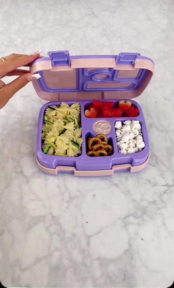 Check out these lunch inspo for the week using our new Bentgo Kids print that just launched! #bentgo #bento #bentoboxlunxh #lunchideas #lunch #kidlunch #packlunchformykids #schoollunch #tiktokfood