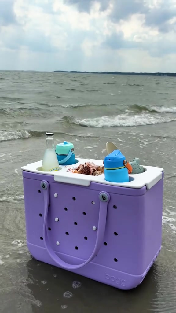Beach days have never been easier 💜